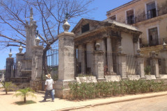 Templete.-Plaza-de-Armas