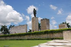 Santa-Clara-Che-Guevara-memorial_